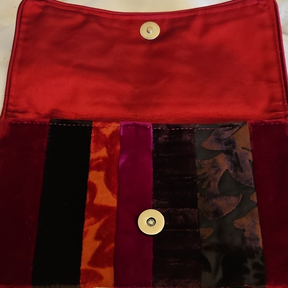 Vintage Multicolor Velvet Striped Carpet Envelope Clutch - Picture 11 of 11
